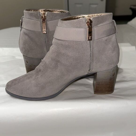 Ted Baker 40.5 Ainthe Ankle Booties in Light Grey Rose Gold - Picture 5 of 11